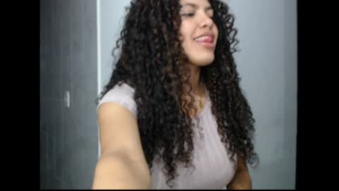 lylii_evans online show from 01/07/25, 03:35