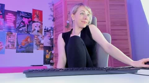 Lylith Skye NO NUDE model online show from 01/22/25, 01:42