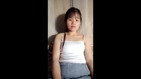 Lyly online show from 05/11/26, 01:50