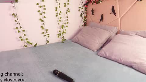 Lyly   online show from 10/27/25, 09:02