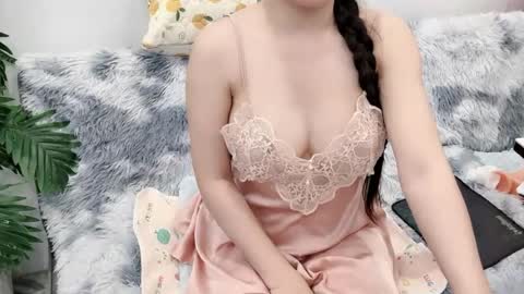 Snapshot of lyly_sweet97 chatting on 06/29/26, 01:23 lyly_sweet97 online show from 06/29/26, 01:23