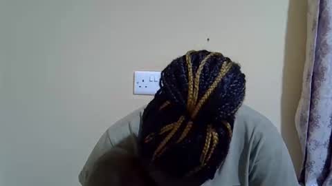 lyn_anna online show from 11/07/25, 07:41