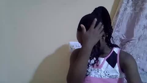 lyn_anna online show from 12/02/25, 07:14