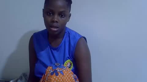 lyn_anna online show from 04/12/26, 03:33