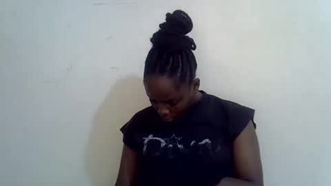 lyn_anna online show from 05/20/26, 12:00