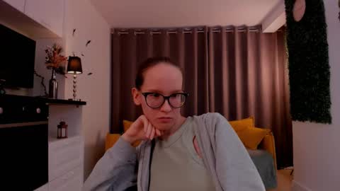 Sara online show from 03/02/25, 07:12