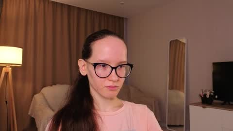 Sara online show from 05/11/26, 04:37