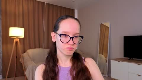 Snapshot of lynettebails chatting on 06/30/26, 04:19 Sara online show from 06/30/26, 04:19