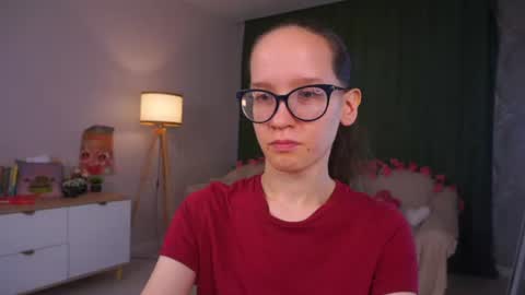 Snapshot of lynettebails chatting on 08/01/26, 04:17 Sara online show from 08/01/26, 04:17