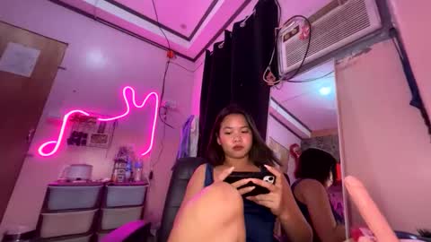 I am Lyn- DONT FORGET TO FOLLOW ME online show from 10/19/25, 07:36