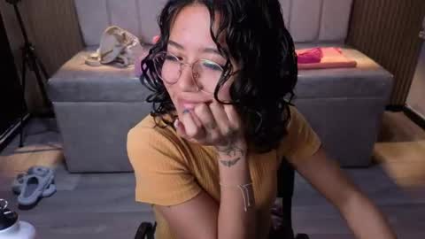 Snapshot of lynn_turner_ chatting on 06/18/26, 01:04 lynn_turner_ online show from 06/18/26, 01:04