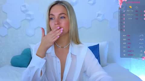 Lana online show from 10/02/25, 02:18