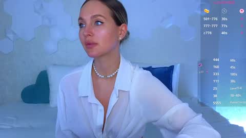 Snapshot of lynna_sparks chatting on 03/16/26, 07:23 Lana online show from 03/16/26, 07:23