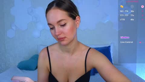 Lana online show from 04/10/26, 03:34