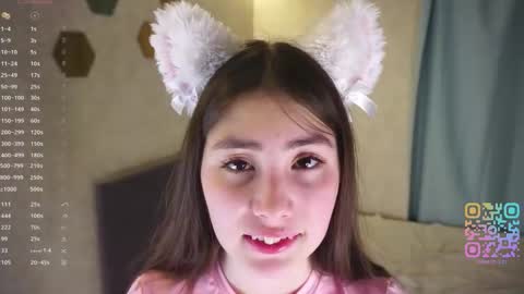 Snapshot of lynnaaspen chatting on 02/16/26, 06:26 Ellie online show from 02/16/26, 06:26