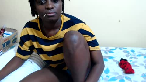 Snapshot of lynnesee chatting on 07/31/26, 05:45 lyenne online show from 07/31/26, 05:45