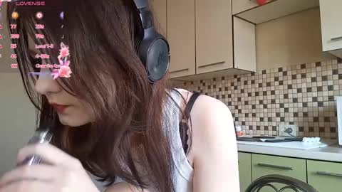 Snapshot of lynnettegustason chatting on 04/02/26, 02:04 Lynn online show from 04/02/26, 02:04