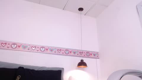 Snapshot of lyra_gh chatting on 12/09/24, 02:02 LYRA online show from 12/09/24, 02:02