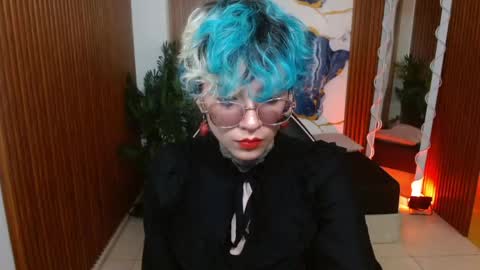 lyra_tay online show from 04/24/26, 07:05
