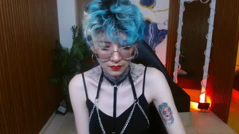 lyra_tay online show from 05/09/26, 07:08