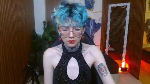 lyra_tay online show from 05/10/26, 11:37