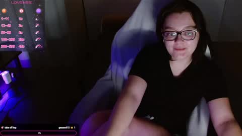 Lyra Rose online show from 03/04/25, 10:27