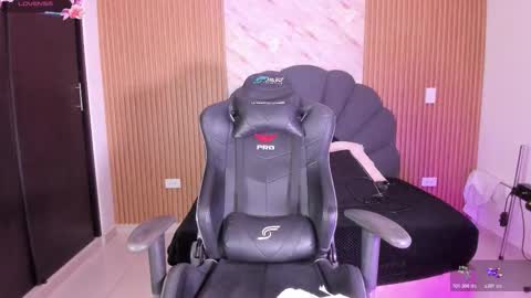    VIVIANA    online show from 02/06/26, 03:11