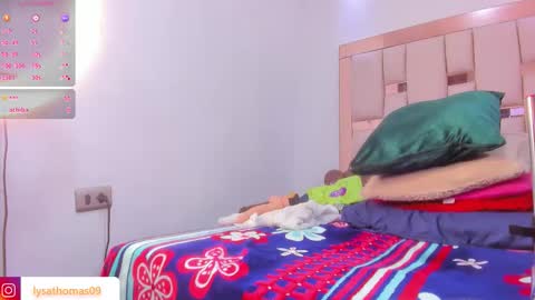 lysa_thomas9 online show from 02/03/26, 06:40