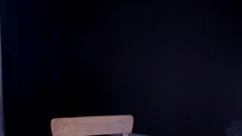 lyssan_xo online show from 10/05/25, 10:18