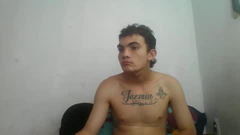 Snapshot of m0ntana777 chatting on 10/21/25, 10:49 m0ntana777 online show from 10/21/25, 10:49