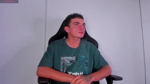 Snapshot of m0ntana777 chatting on 12/02/25, 11:59 m0ntana777 online show from 12/02/25, 11:59