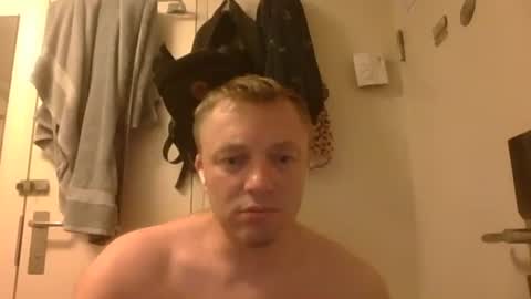 Snapshot of m15kala chatting on 11/10/25, 08:46 m15kala online show from 11/10/25, 08:46