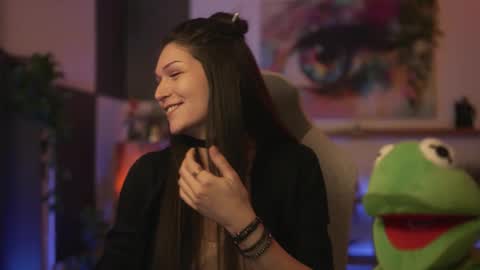 Snapshot of m1agarand chatting on 02/09/26, 09:30 M1A Dddy online show from 02/09/26, 09:30