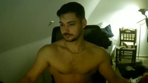 Snapshot of m1recevierrr chatting on 03/22/26, 03:43 m1recevierrr online show from 03/22/26, 03:43