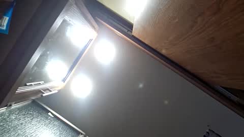 Snapshot of m44470 chatting on 11/09/25, 03:49 m44470 online show from 11/09/25, 03:49