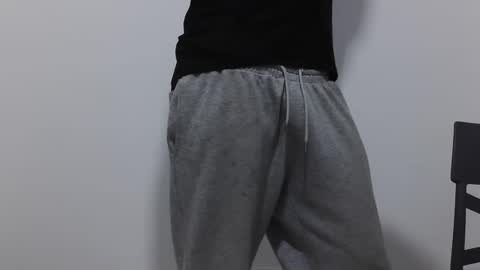 Snapshot of m4dh4tter24 chatting on 02/04/26, 10:32 m4dh4tter24 online show from 02/04/26, 10:32