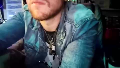 Snapshot of m831481 chatting on 10/17/25, 01:57 Hotandhairy online show from 10/17/25, 01:57