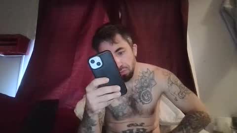 Snapshot of m_80 chatting on 11/29/25, 02:31 m 80 online show from 11/29/25, 02:31