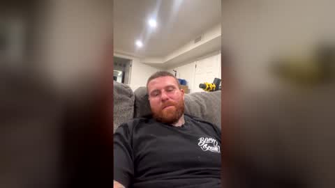 Snapshot of m_9113 chatting on 03/24/26, 10:26 m_9113 online show from 03/24/26, 10:26