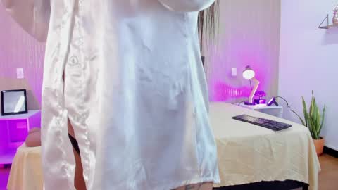Snapshot of m_antonia chatting on 04/08/26, 03:56 Maria online show from 04/08/26, 03:56
