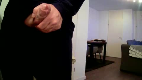 Snapshot of m_daan1969 chatting on 01/10/26, 06:53 m_daan1969 online show from 01/10/26, 06:53