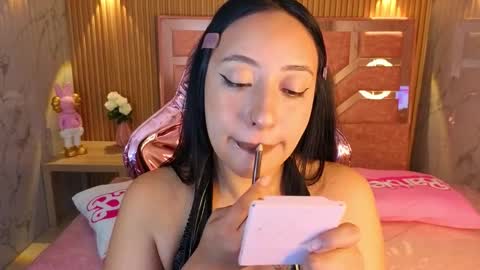 Snapshot of m_eris_s chatting on 11/27/25, 01:46 Eris online show from 11/27/25, 01:46