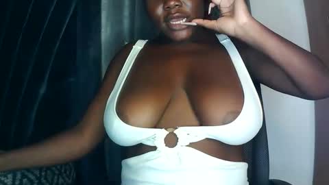 Snapshot of m_tits3 chatting on 01/08/26, 10:56 m_tits3 online show from 01/08/26, 10:56