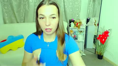 Snapshot of m_vikki chatting on 05/31/26, 11:50 Vikki online show from 05/31/26, 11:50