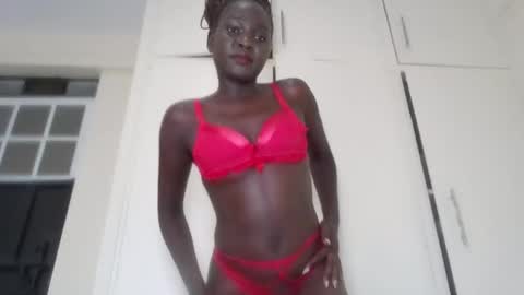 Snapshot of ma_couchie chatting on 05/06/26, 11:48 ma_couchie online show from 05/06/26, 11:48