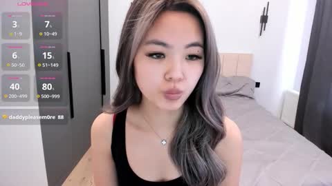Snapshot of maakimita chatting on 10/24/25, 07:27 maakimita online show from 10/24/25, 07:27