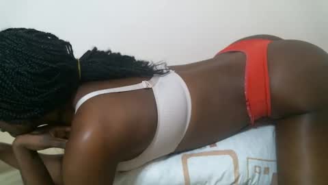 maars_mimi online show from 10/14/25, 03:24