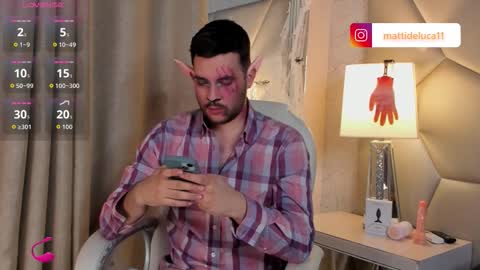 Snapshot of maatt_de_luca chatting on 10/30/25, 06:52 Matt De Luca online show from 10/30/25, 06:52