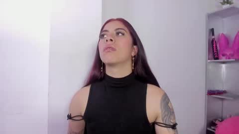 Mazikeen  online show from 10/01/25, 07:03