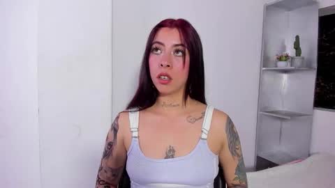 Mazikeen  online show from 10/15/25, 04:23